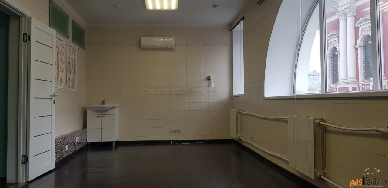 офисное помещение, 212.2 м²