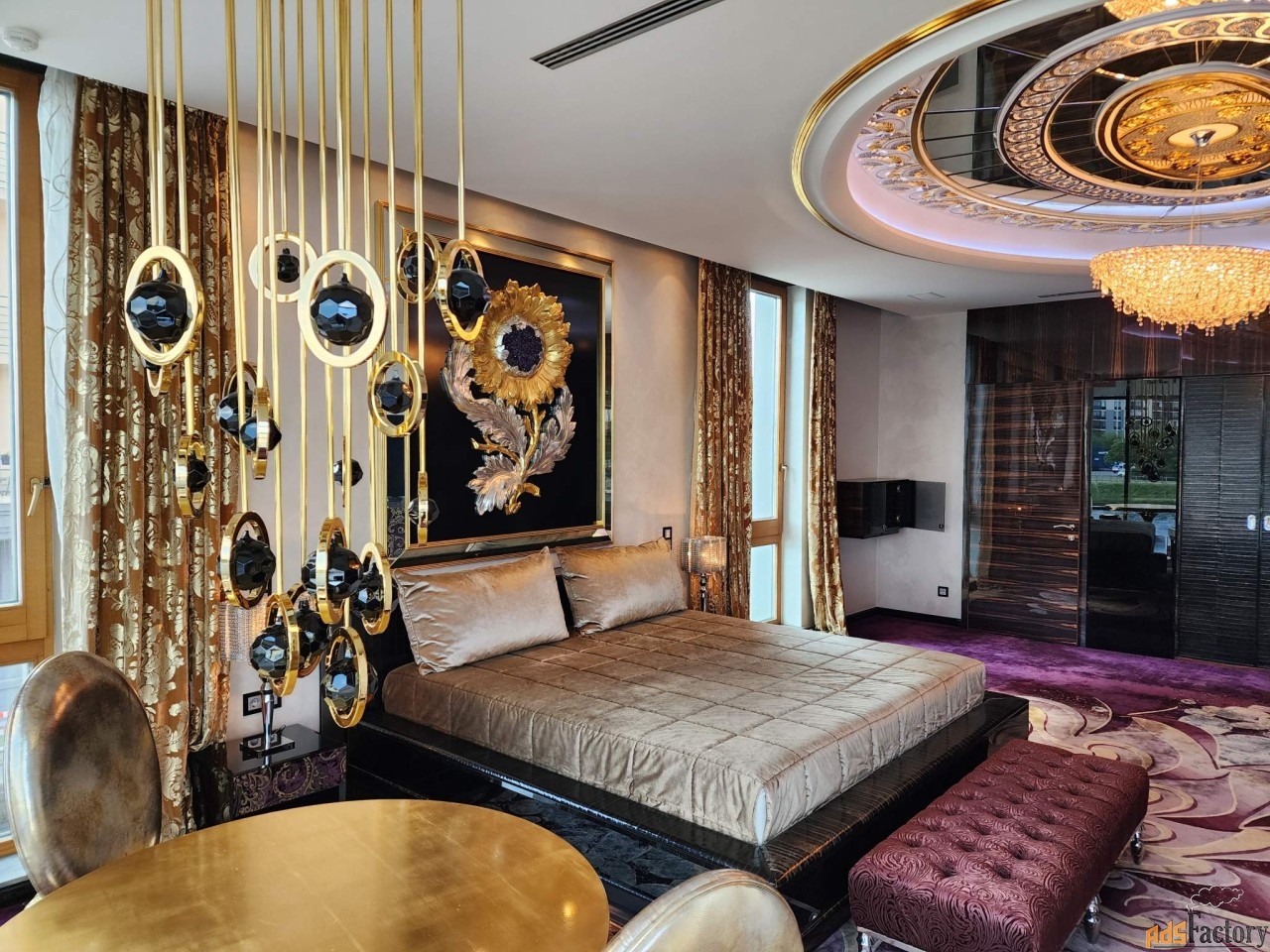 5 - комн. квартира, 347.7 м², 2/6 эт.