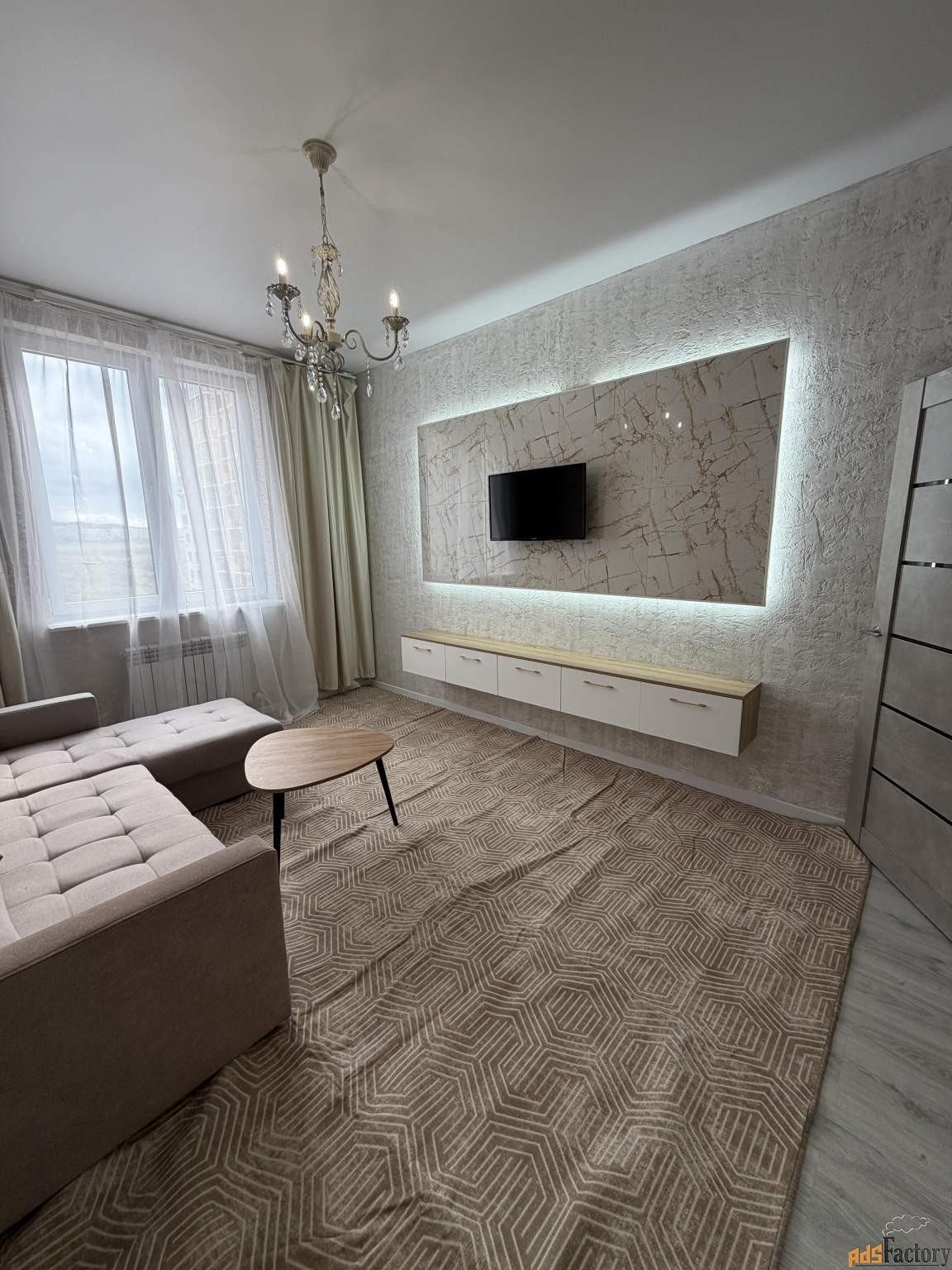 2 - комн.  квартира, 52 м², 8/15 эт.