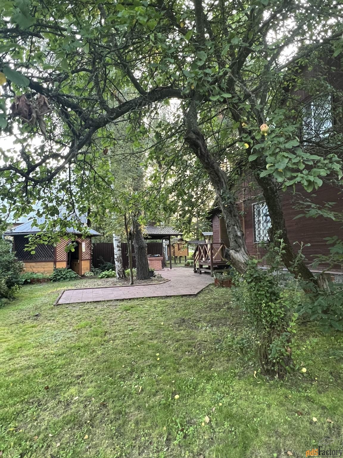 дом 84 м² на участке 9 сот.