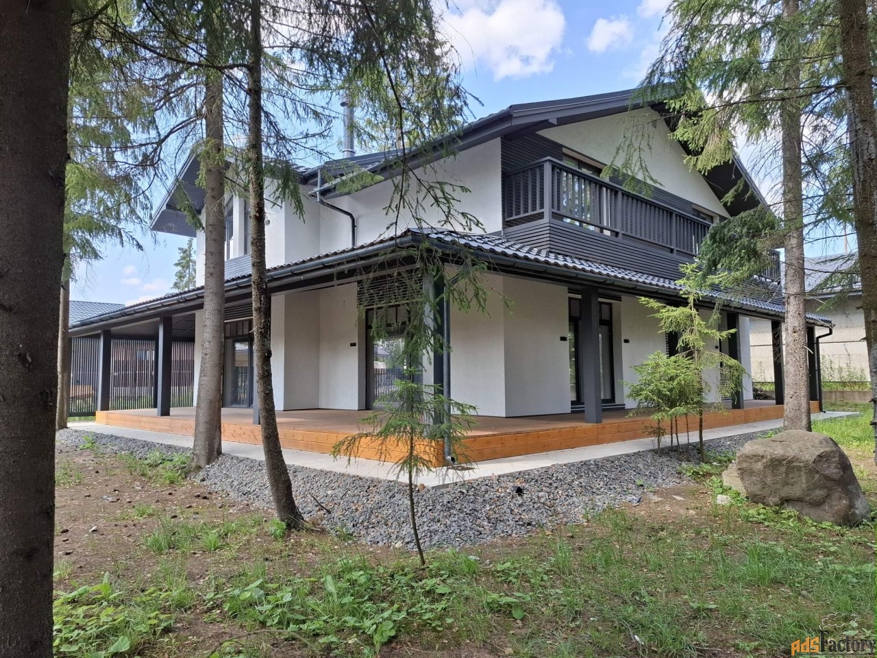 дом 265 м² на участке 11 сот.