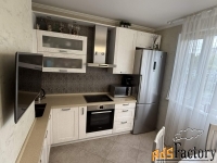 3 - комн.  квартира, 74 м², 2/17 эт.