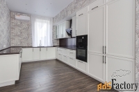 коттедж 417 м² на участке 10 сот.