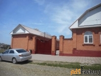 коттедж 729.8 м² на участке 10 сот.