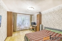 3 - комн.  квартира, 63.6 м², 1/9 эт.