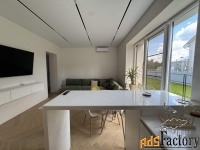 2 - комн.  квартира, 83 м², 1/2 эт.