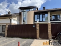 2 - комн.  квартира, 83 м², 1/2 эт.
