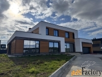 коттедж 716.5 м² на участке 18.52 сот.
