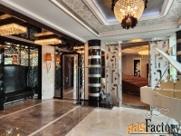 5 - комн.  квартира, 347.7 м², 2/6 эт.