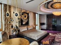 5 - комн.  квартира, 347.7 м², 2/6 эт.
