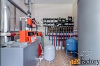 коттедж 1100 м² на участке 70 сот.