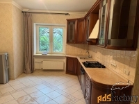 коттедж 395.4 м² на участке 12 сот.