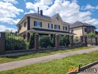 коттедж 246.8 м² на участке 10.5 сот.