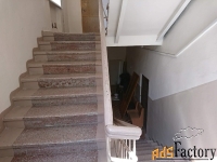 4 - комн.  квартира, 133.7 м², 1/4 эт.