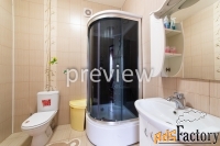 дом 490 м² на участке 16.77 сот.