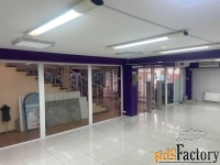 торговое помещение, 743 м²