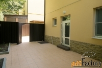 2 - комн.  квартира, 57.6 м², 2/3 эт.