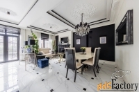 коттедж 290 м² на участке 6 сот.