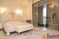 4 - комн.  квартира, 141 м², 14/19 эт.