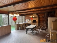 дом 395 м² на участке 8 сот.